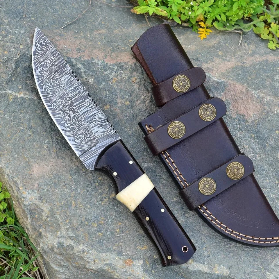 HUNTING KNIVES - 9" Custom Handmade Damascus Steel Hunting Fixed Blade Knife With Sheath
