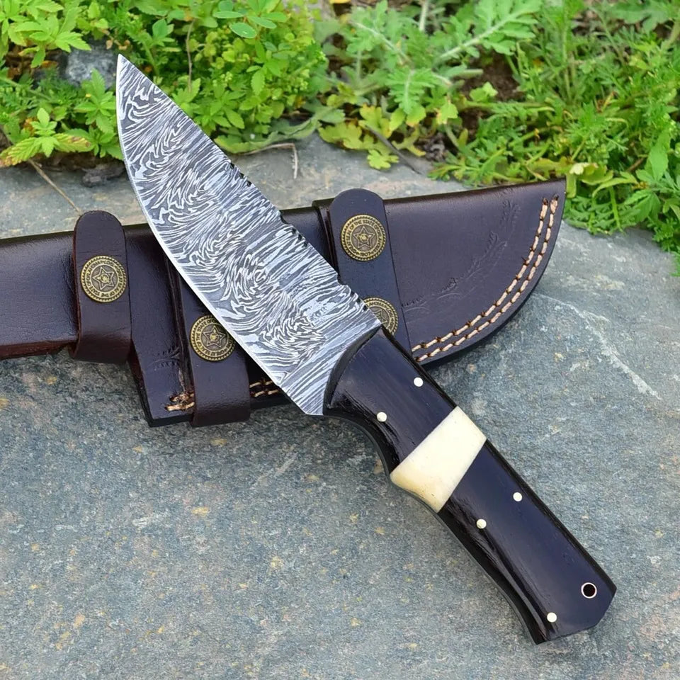 HUNTING KNIVES - 9" Custom Handmade Damascus Steel Hunting Fixed Blade Knife With Sheath